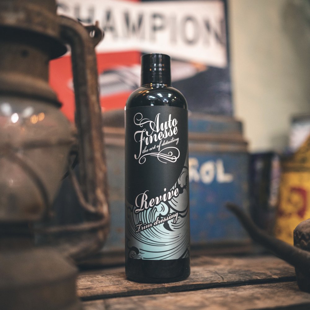 AUTO FINESSE REVIVE 500ML リバイブ トリムドレッシング